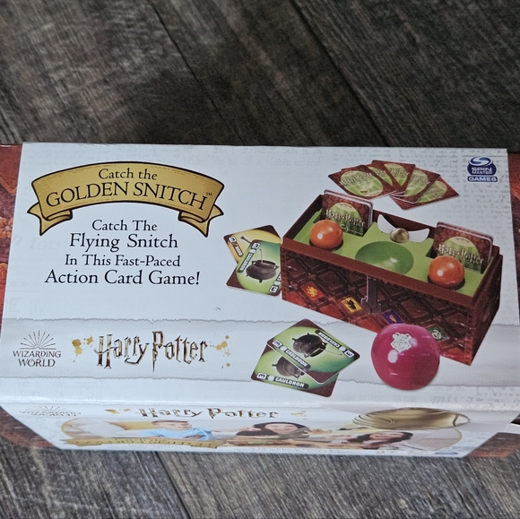 NEW Harry Potter Catch The Golden Snitch Quidditch Board Game - Ages 8+ - Picture 2 of 4